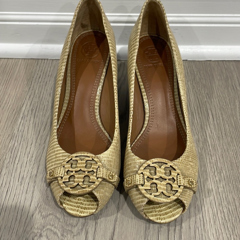 Hardly worn Tory Burch wedges
